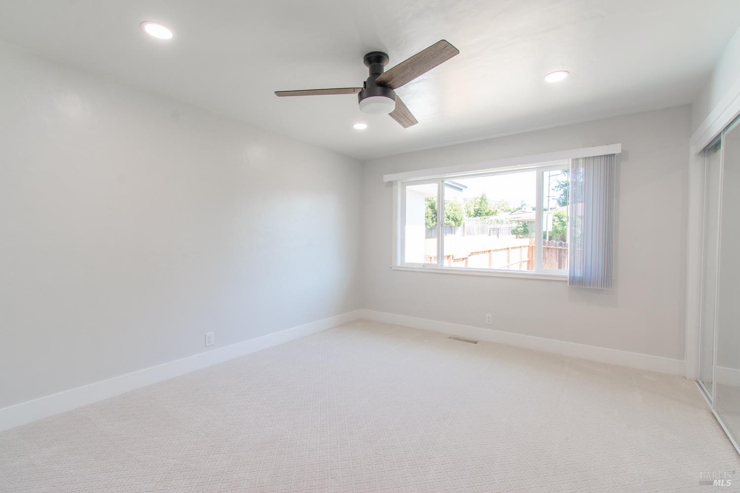 Detail Gallery Image 18 of 64 For 406 El Camino Real Unkn, Vallejo,  CA 94590 - 3 Beds | 2 Baths
