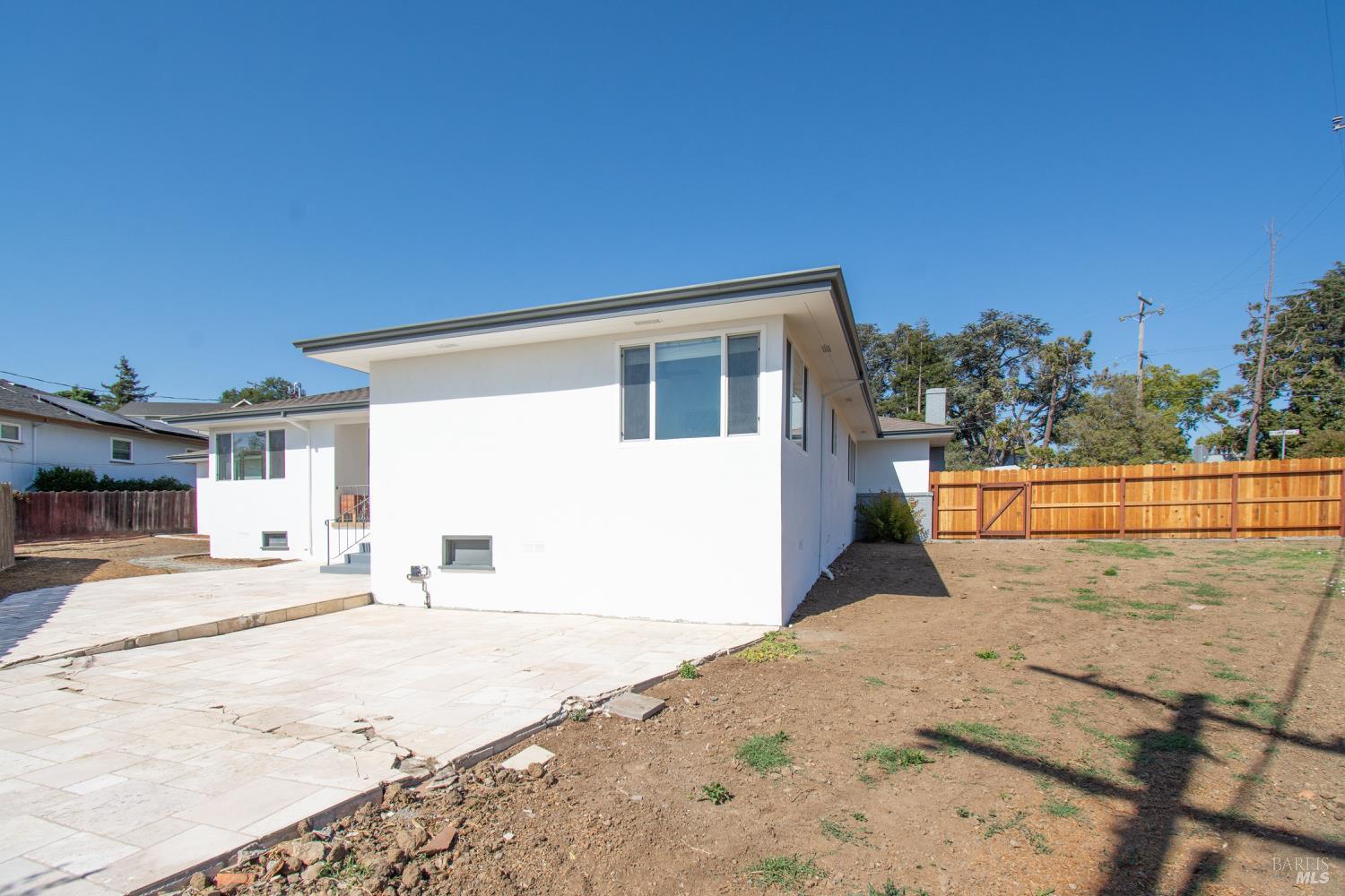 Detail Gallery Image 55 of 64 For 406 El Camino Real Unkn, Vallejo,  CA 94590 - 3 Beds | 2 Baths