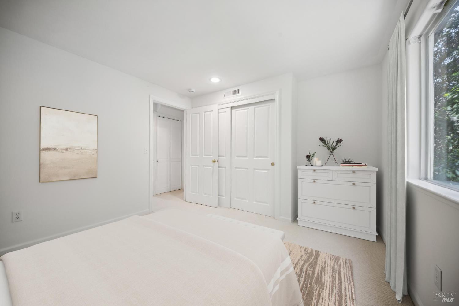Detail Gallery Image 14 of 31 For 406 Wellesley Ct, Mill Valley,  CA 94941 - 2 Beds | 1/1 Baths