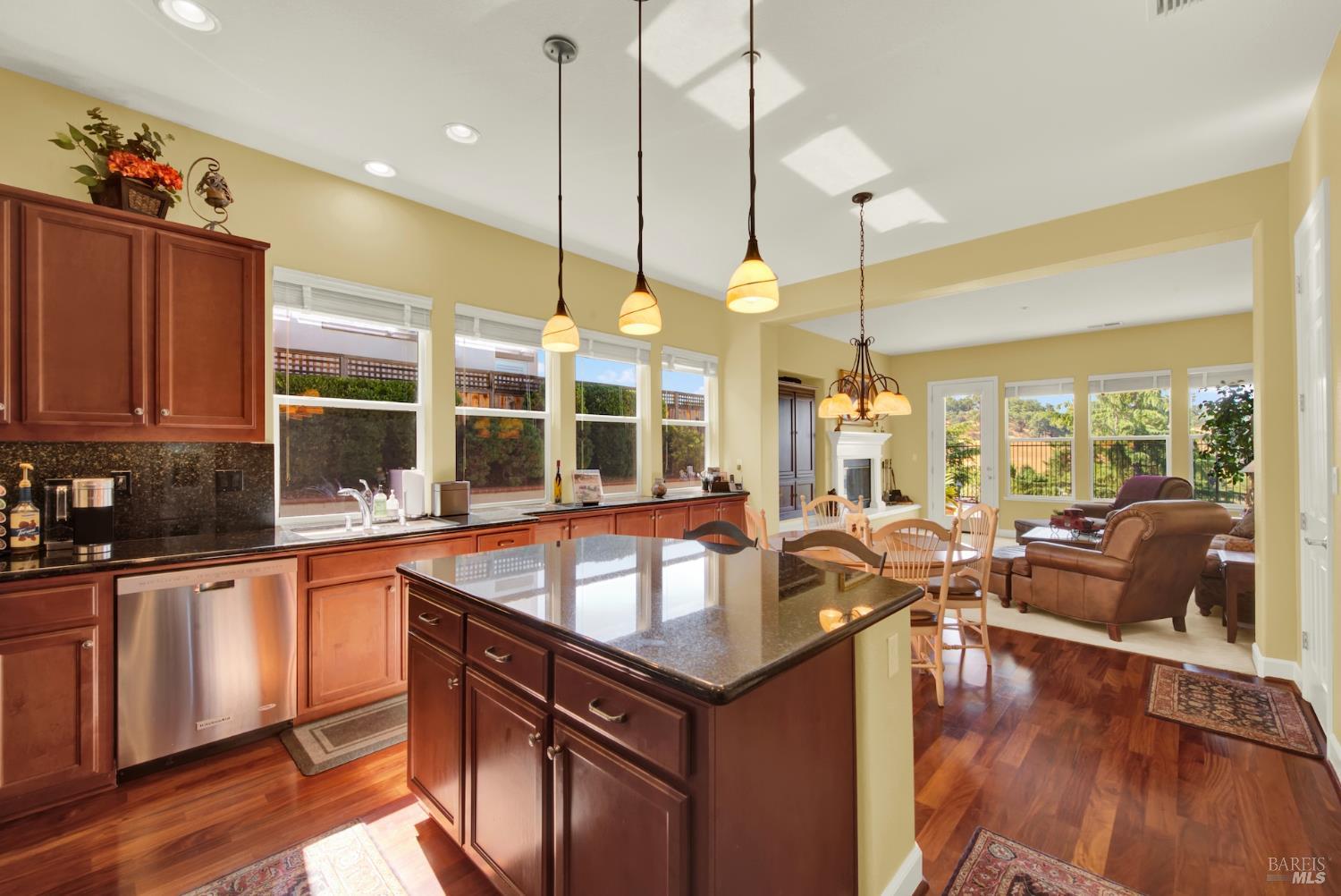 Detail Gallery Image 41 of 93 For 3337 Spyglass Ct, Fairfield,  CA 94534 - 4 Beds | 2/1 Baths