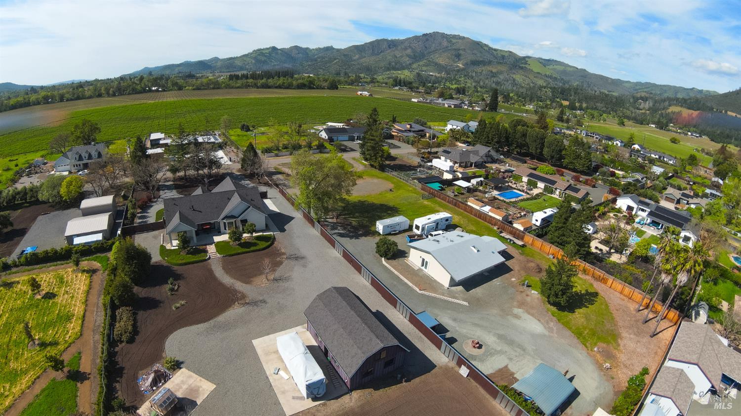 Detail Gallery Image 1 of 30 For 390 Treehaven Ln, Kenwood,  CA 95452 - 2 Beds | 2 Baths