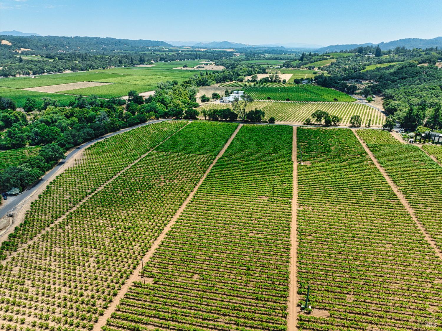 Detail Gallery Image 9 of 23 For 8011 West Dry Creek Rd, Healdsburg,  CA 95448 - – Beds | – Baths