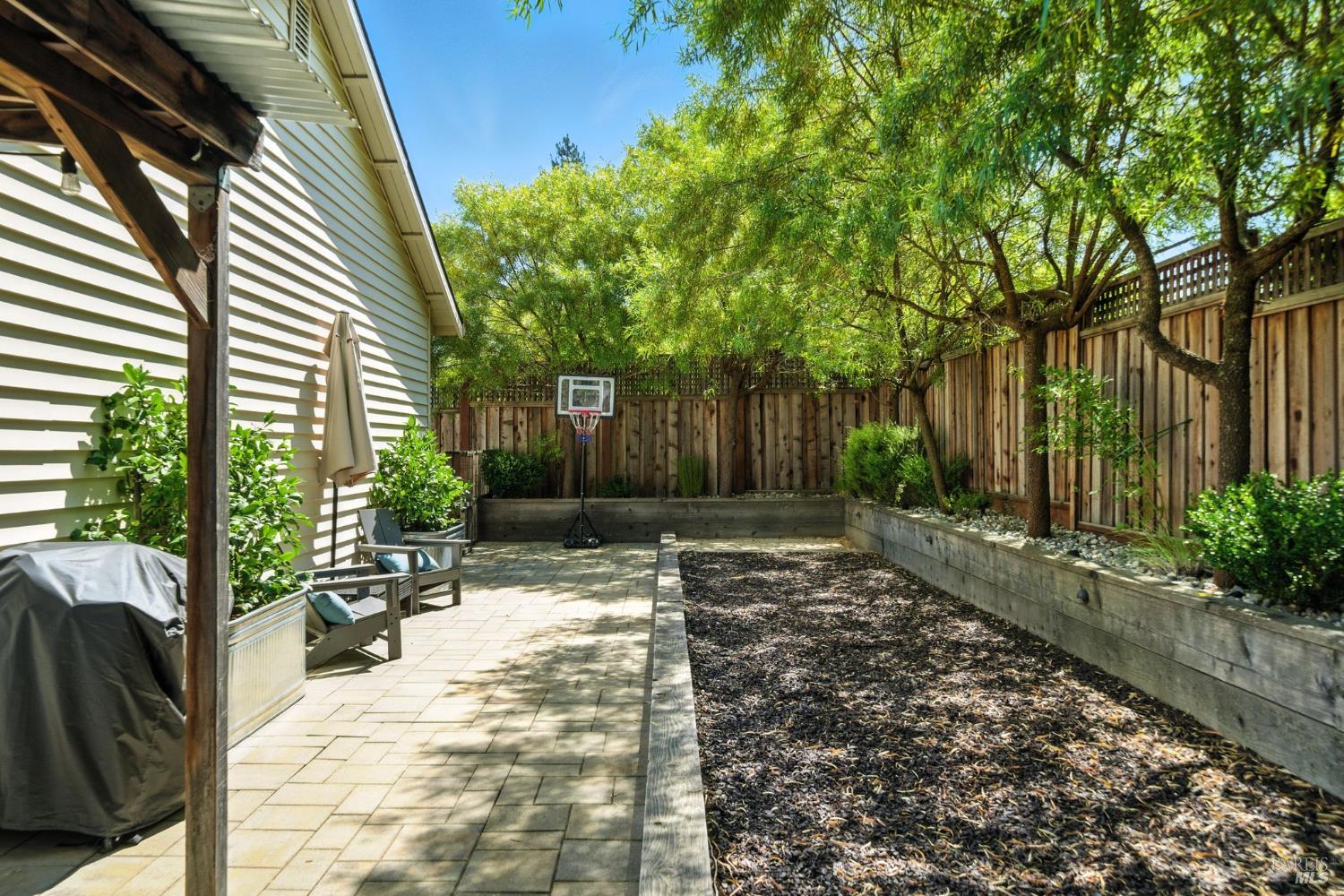 Detail Gallery Image 31 of 37 For 5332 Santa Teresa Ave, Santa Rosa,  CA 95409 - 4 Beds | 2 Baths