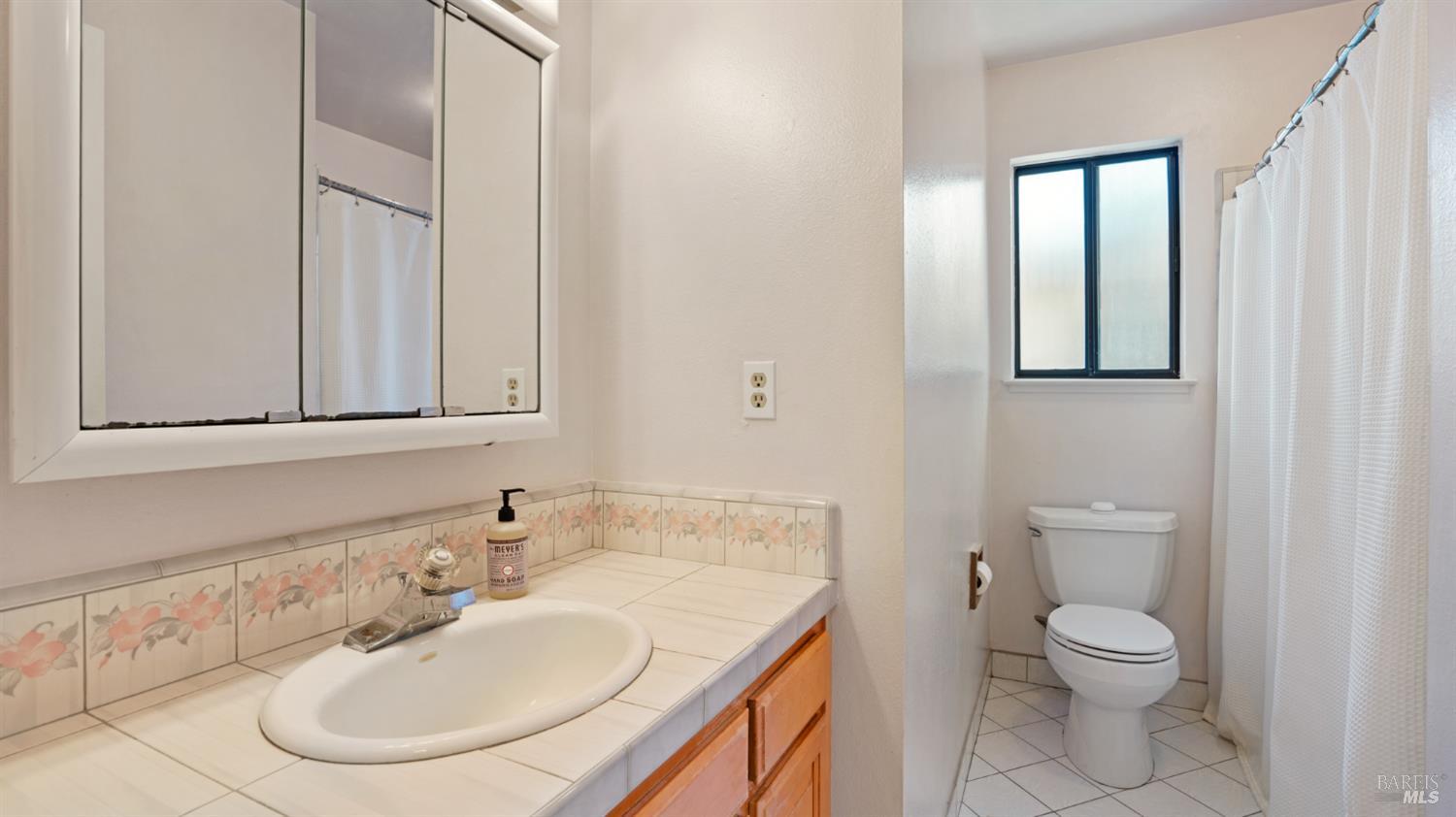 Detail Gallery Image 16 of 24 For 2530 Tachevah Dr, Santa Rosa,  CA 95405 - 3 Beds | 2 Baths