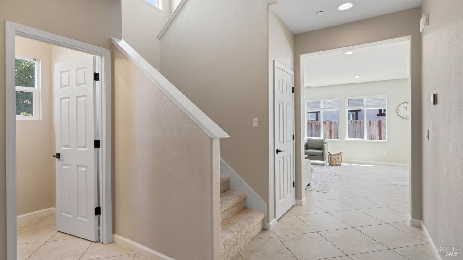 Detail Gallery Image 6 of 42 For 5114 Kolton Pl, Rohnert Park,  CA 94928 - 5 Beds | 2/1 Baths