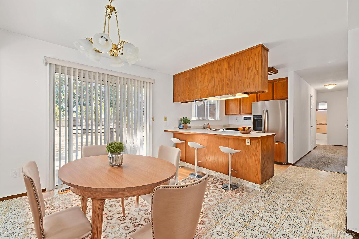 Detail Gallery Image 8 of 35 For 948 Ventnor Ave, Windsor,  CA 95492 - 3 Beds | 2 Baths