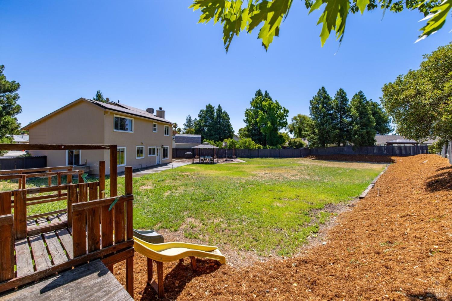 Detail Gallery Image 58 of 78 For 1013 Flint Ct, Vacaville,  CA 95687 - 4 Beds | 3 Baths