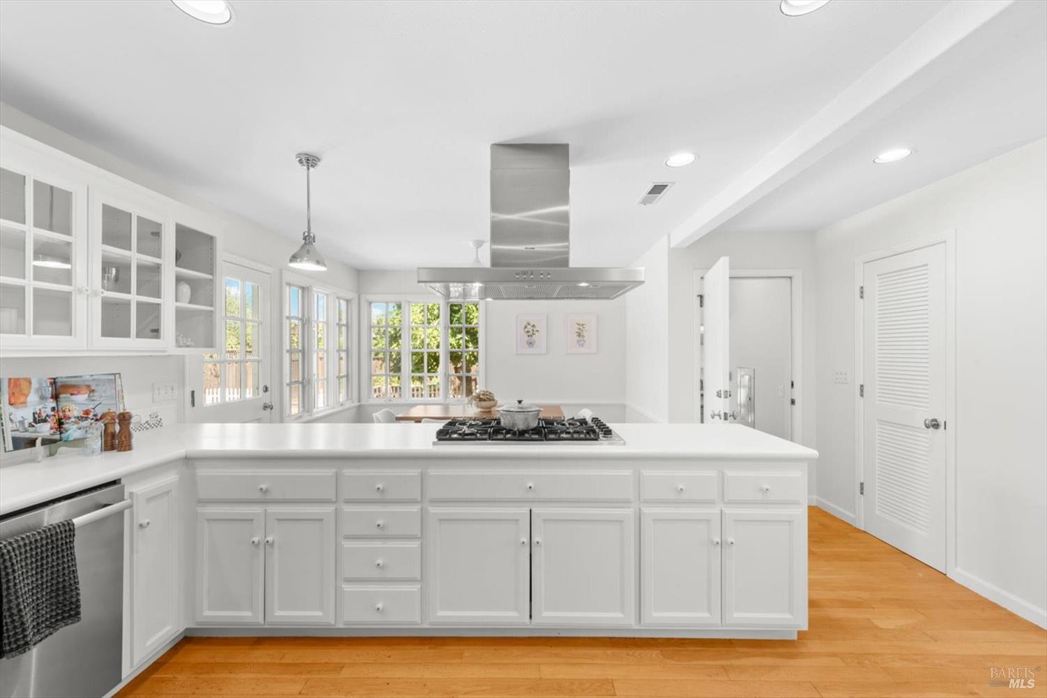 Detail Gallery Image 17 of 47 For 1881 Madrona Ave, Saint Helena,  CA 94574 - 2 Beds | 2/1 Baths
