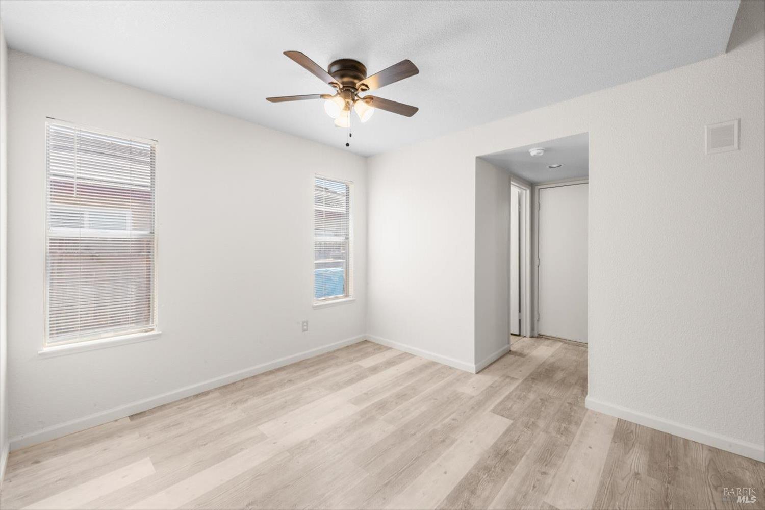 Detail Gallery Image 10 of 49 For 243 Colby Dr, Vacaville,  CA 95687 - 3 Beds | 2/1 Baths