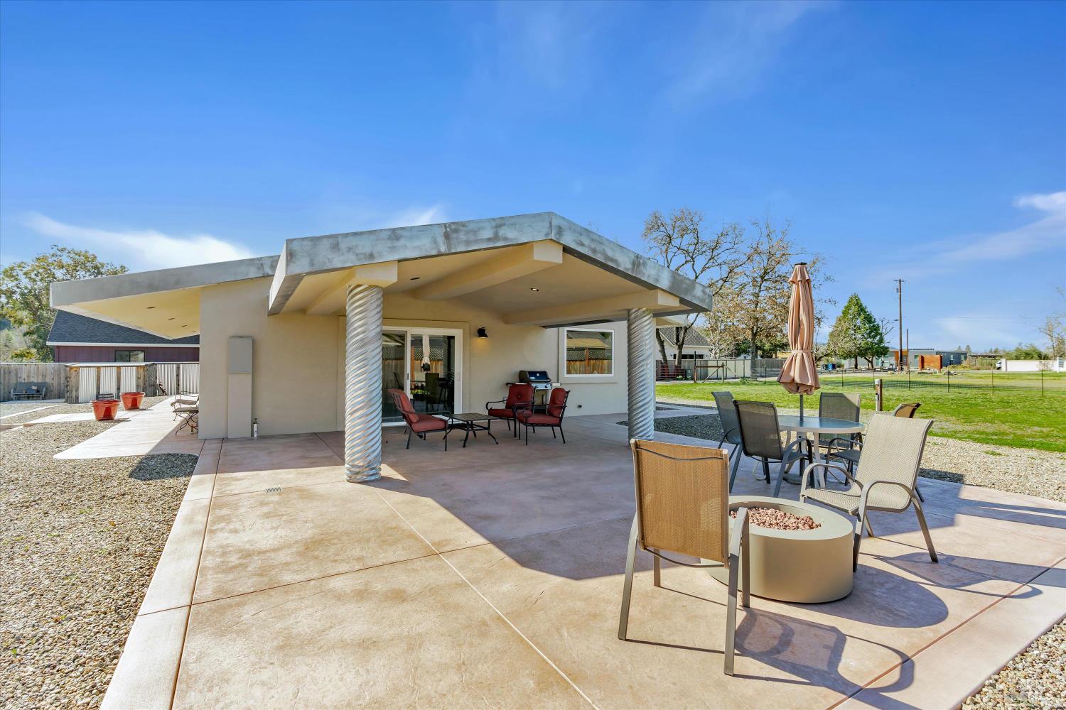Detail Gallery Image 18 of 30 For 390 Treehaven Ln, Kenwood,  CA 95452 - 2 Beds | 2 Baths