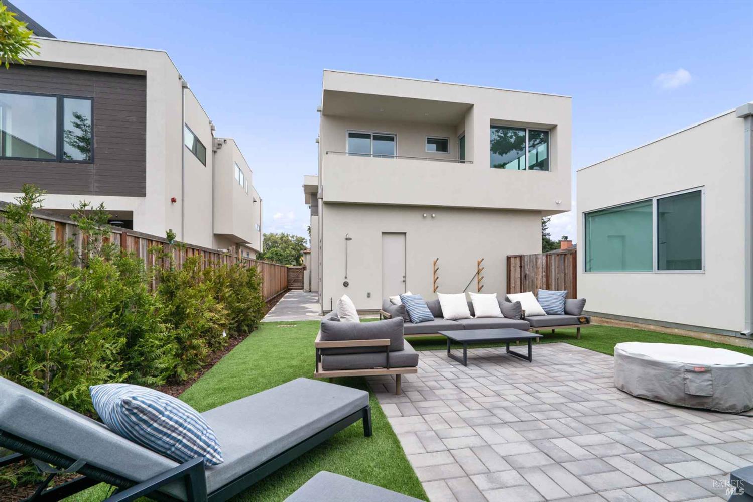 Detail Gallery Image 35 of 35 For 120 Gharkey St, Santa Cruz,  CA 95060 - 5 Beds | 5 Baths