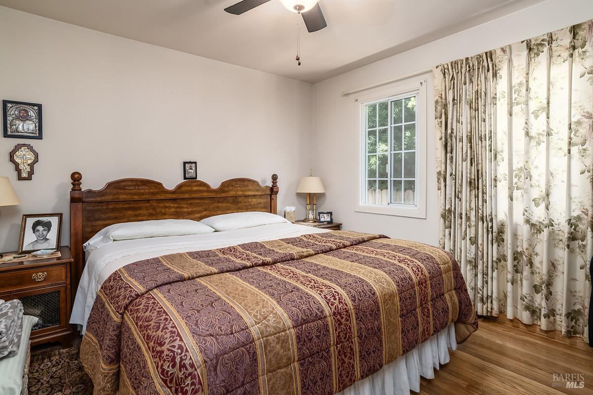 Detail Gallery Image 10 of 15 For 1216 Vallejo Ave, Novato,  CA 94945 - 2 Beds | 1 Baths