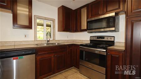 Detail Gallery Image 9 of 28 For 3325 12th St, Clearlake,  CA 95422 - 3 Beds | 2 Baths