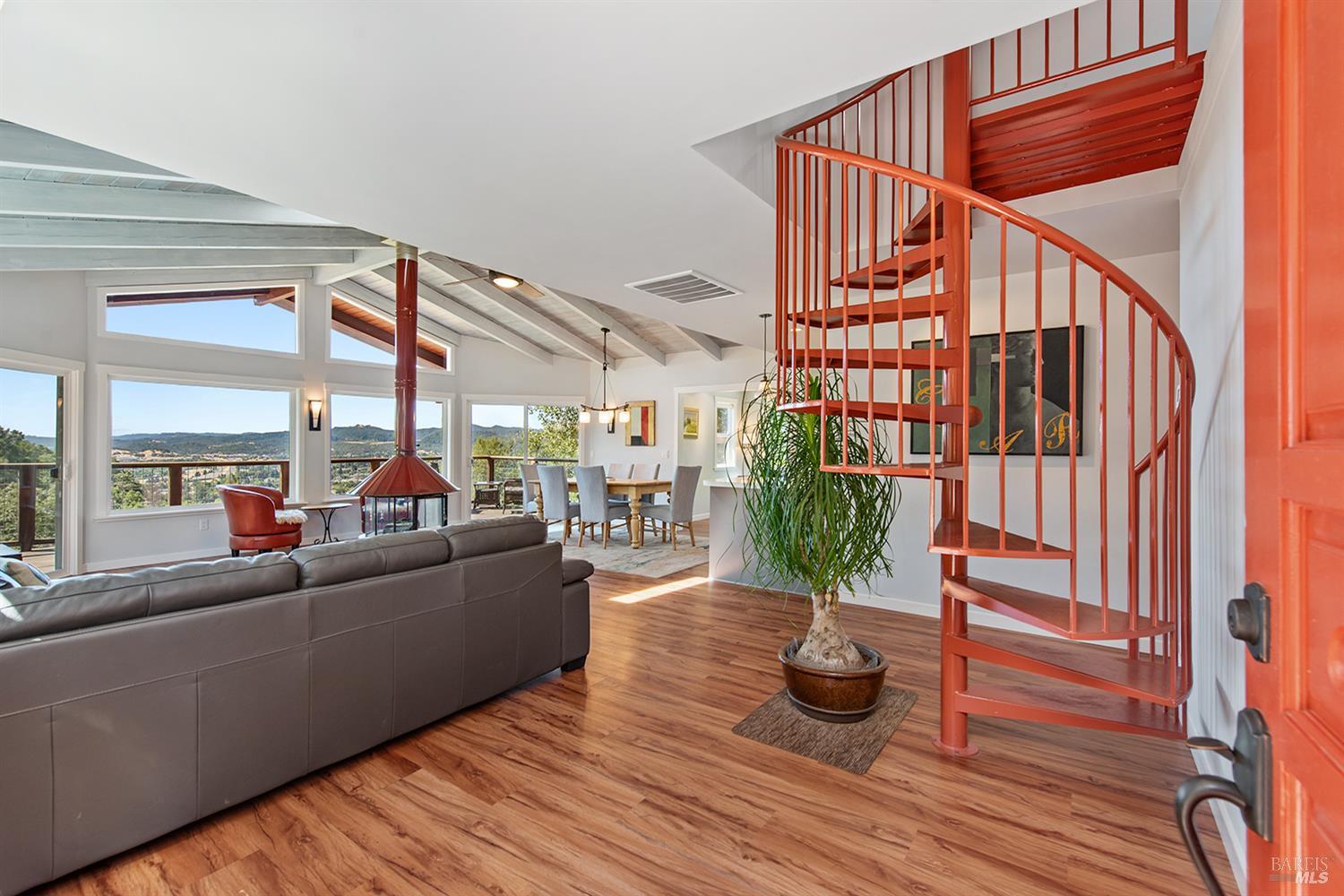 Detail Gallery Image 6 of 54 For 255 Vista View Dr, Cloverdale,  CA 95425 - 2 Beds | 2 Baths