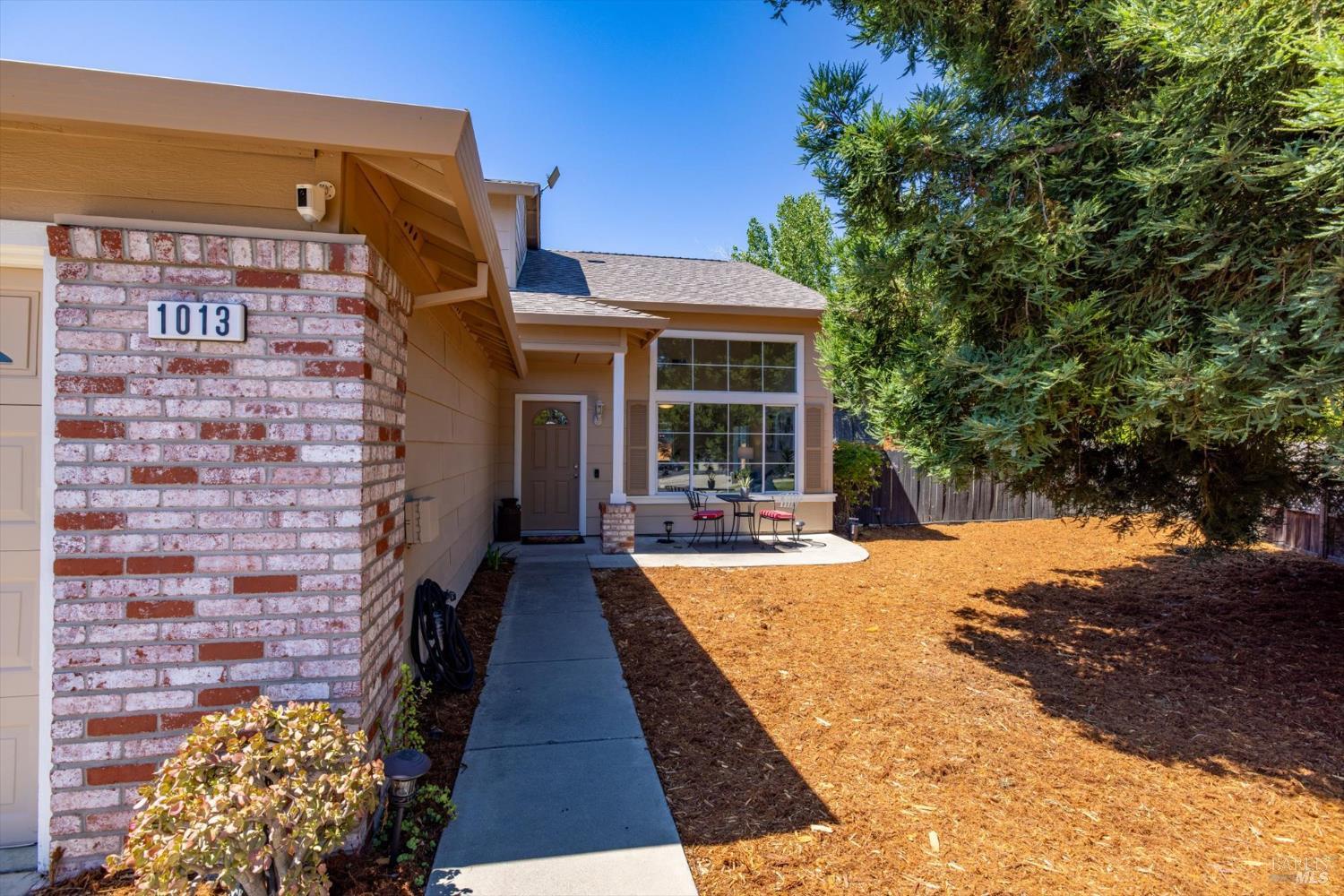 Detail Gallery Image 8 of 78 For 1013 Flint Ct, Vacaville,  CA 95687 - 4 Beds | 3 Baths
