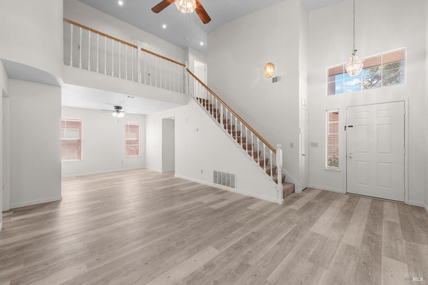 Detail Gallery Image 7 of 49 For 243 Colby Dr, Vacaville,  CA 95687 - 3 Beds | 2/1 Baths