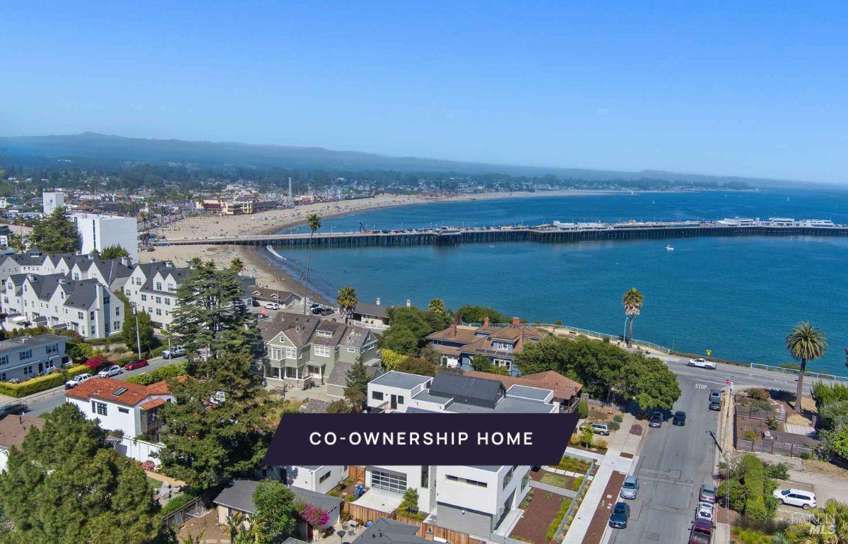 Detail Gallery Image 1 of 35 For 120 Gharkey St, Santa Cruz,  CA 95060 - 5 Beds | 5 Baths