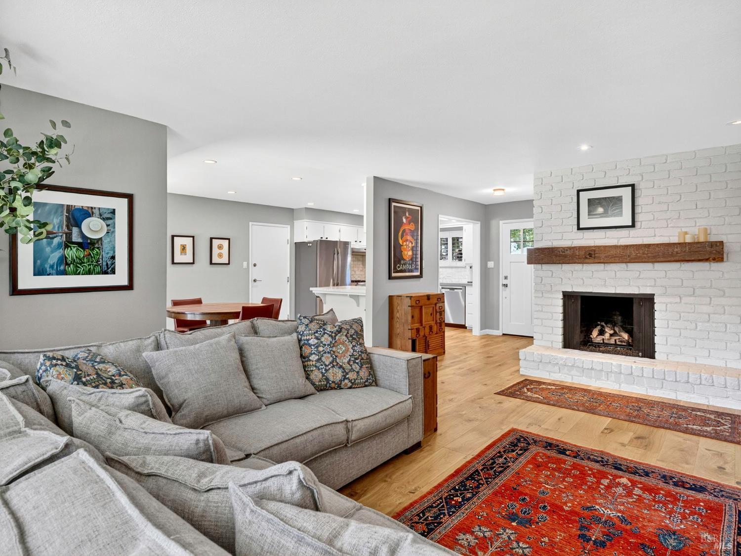 Detail Gallery Image 5 of 50 For 1215 Moss Rock Ct, Santa Rosa,  CA 95404 - 3 Beds | 2 Baths