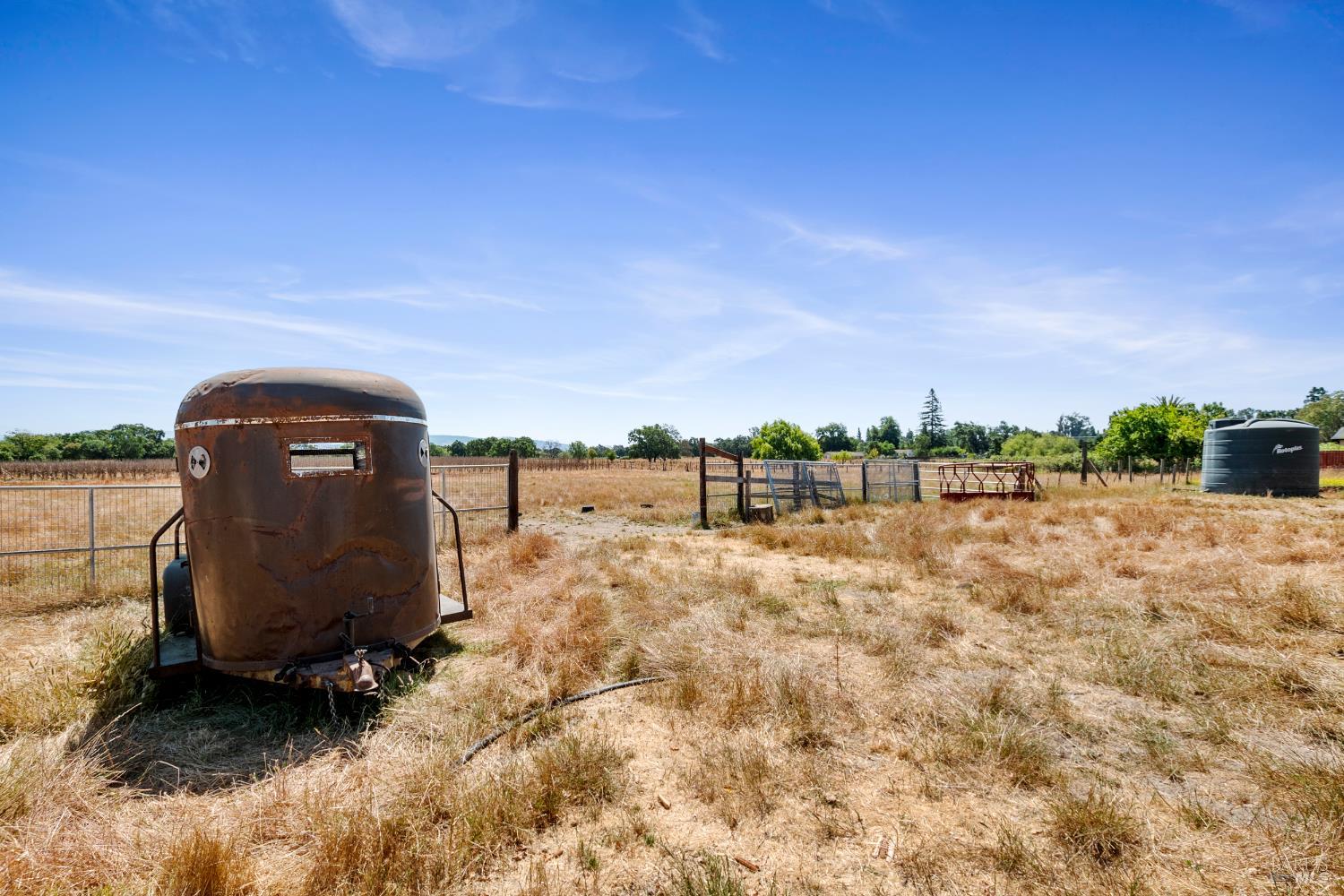 Detail Gallery Image 8 of 23 For 1853 Cooper Rd, Sebastopol,  CA 95472 - – Beds | – Baths