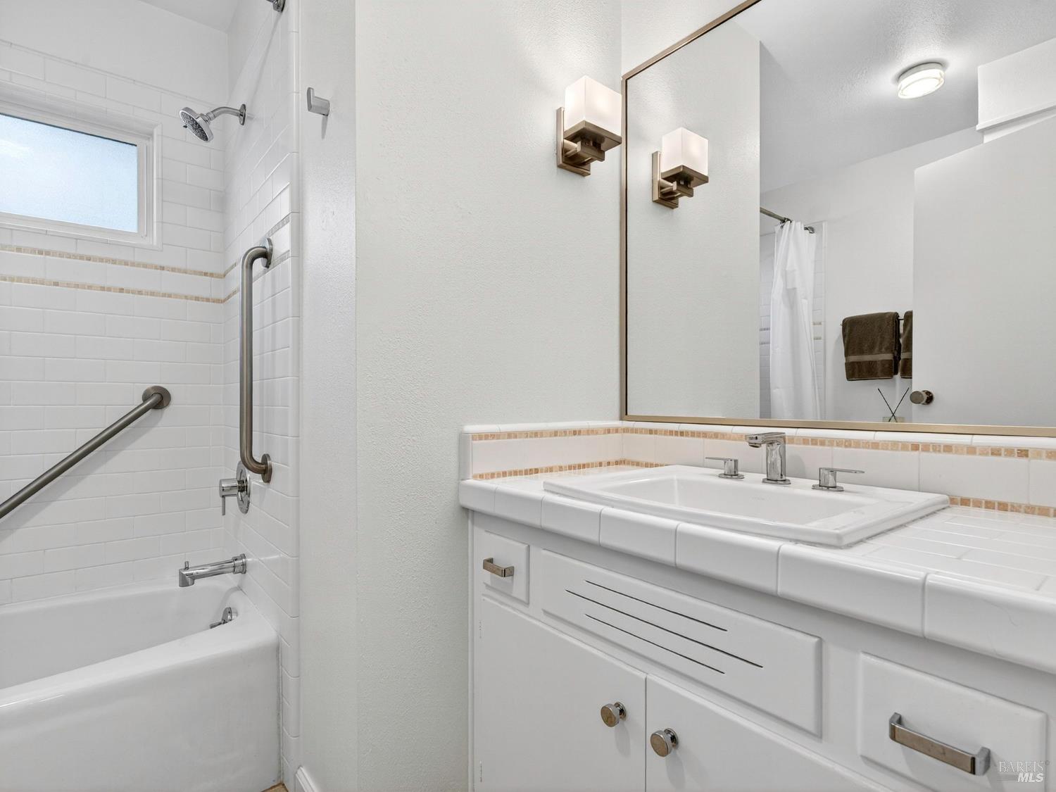 Detail Gallery Image 27 of 50 For 1215 Moss Rock Ct, Santa Rosa,  CA 95404 - 3 Beds | 2 Baths