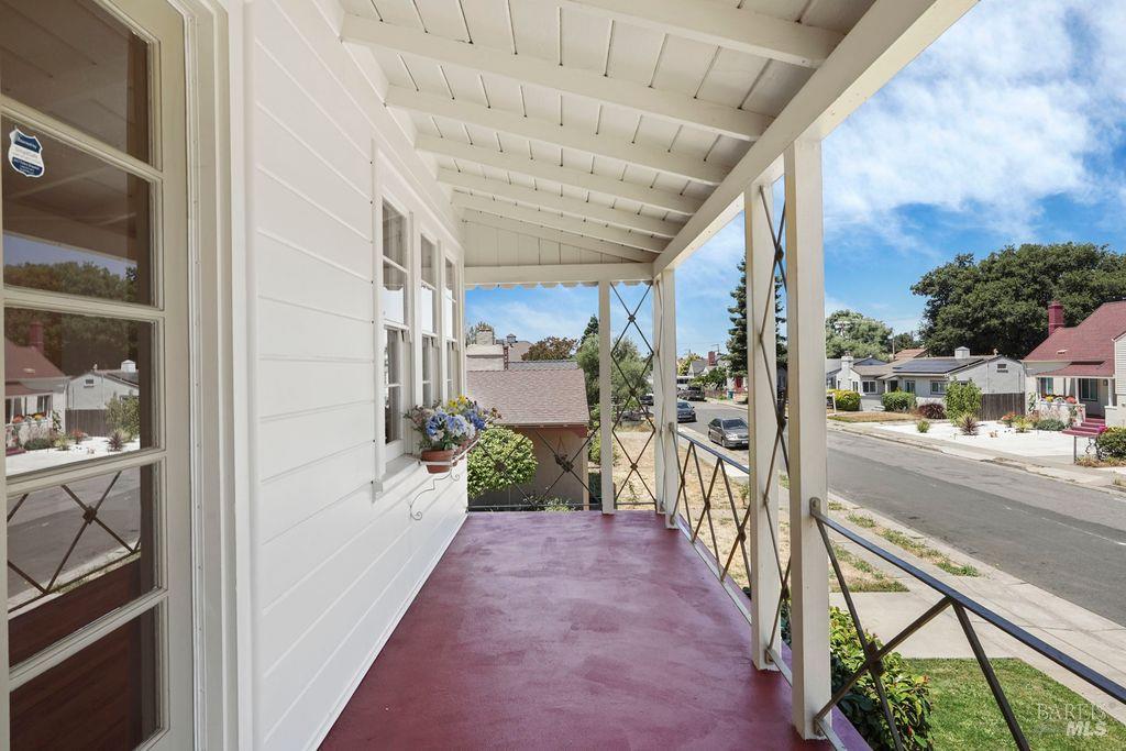 Detail Gallery Image 5 of 41 For 1465 Ohio St, Vallejo,  CA 94590 - 3 Beds | 2 Baths