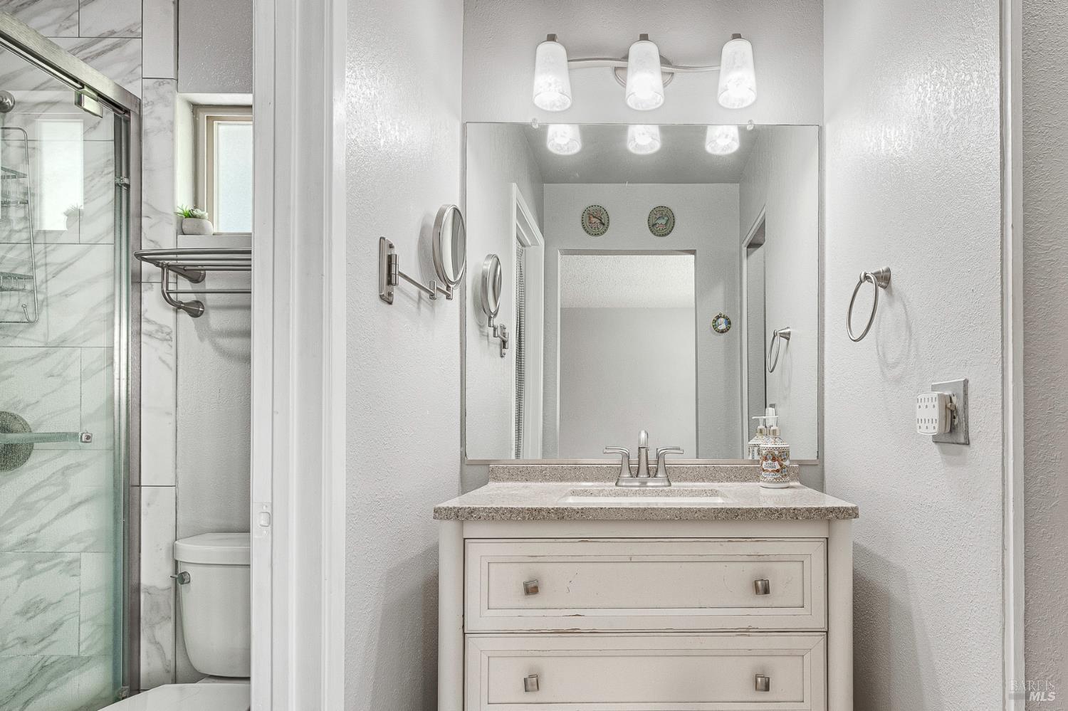 Detail Gallery Image 24 of 50 For 615 Montclair Dr, Santa Rosa,  CA 95409 - 3 Beds | 2 Baths
