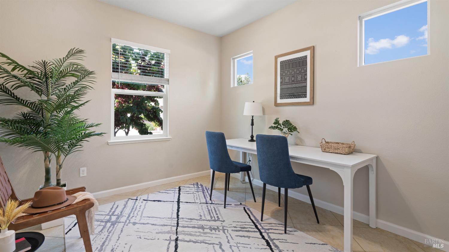 Detail Gallery Image 22 of 42 For 5114 Kolton Pl, Rohnert Park,  CA 94928 - 5 Beds | 2/1 Baths