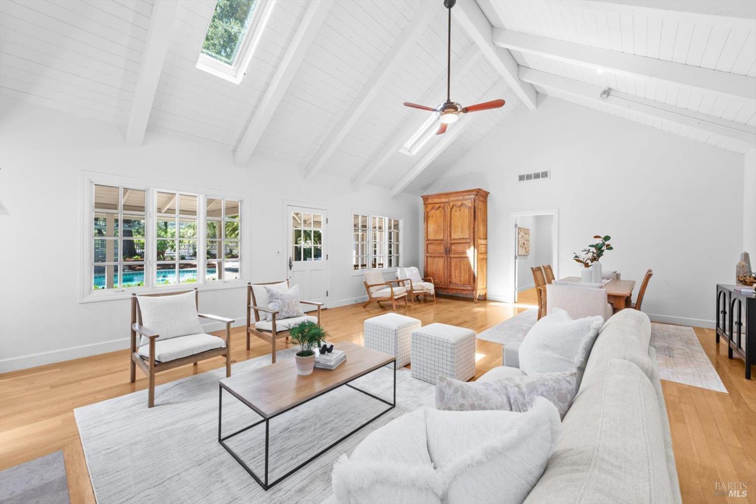 Detail Gallery Image 10 of 47 For 1881 Madrona Ave, Saint Helena,  CA 94574 - 2 Beds | 2/1 Baths