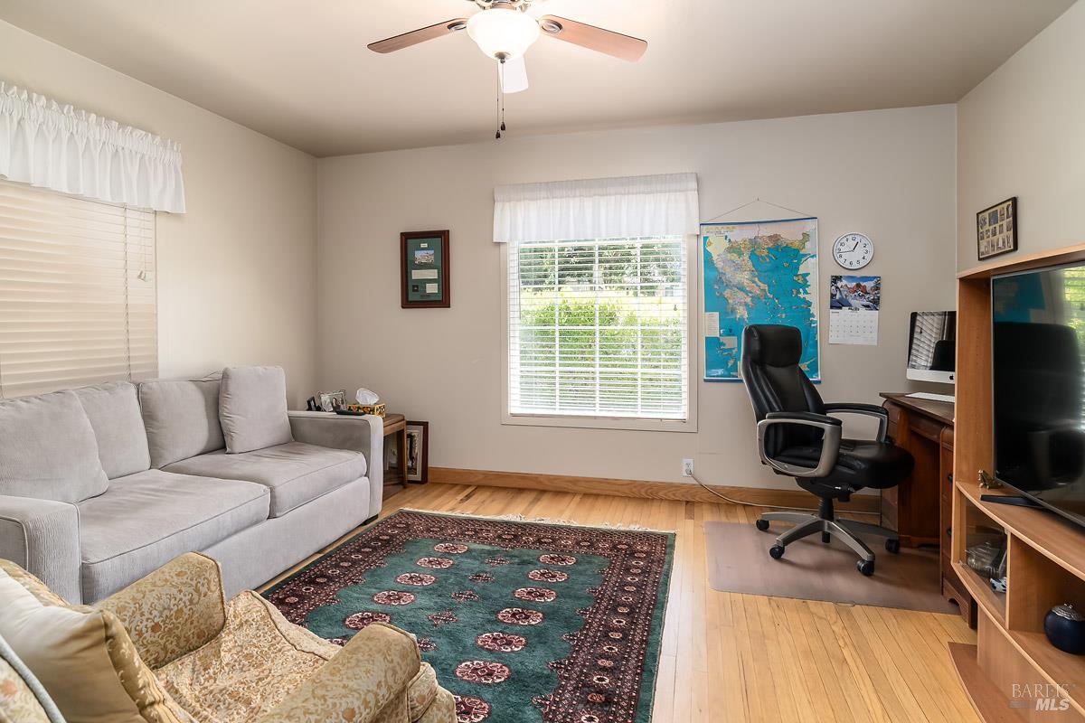 Detail Gallery Image 11 of 15 For 1216 Vallejo Ave, Novato,  CA 94945 - 2 Beds | 1 Baths
