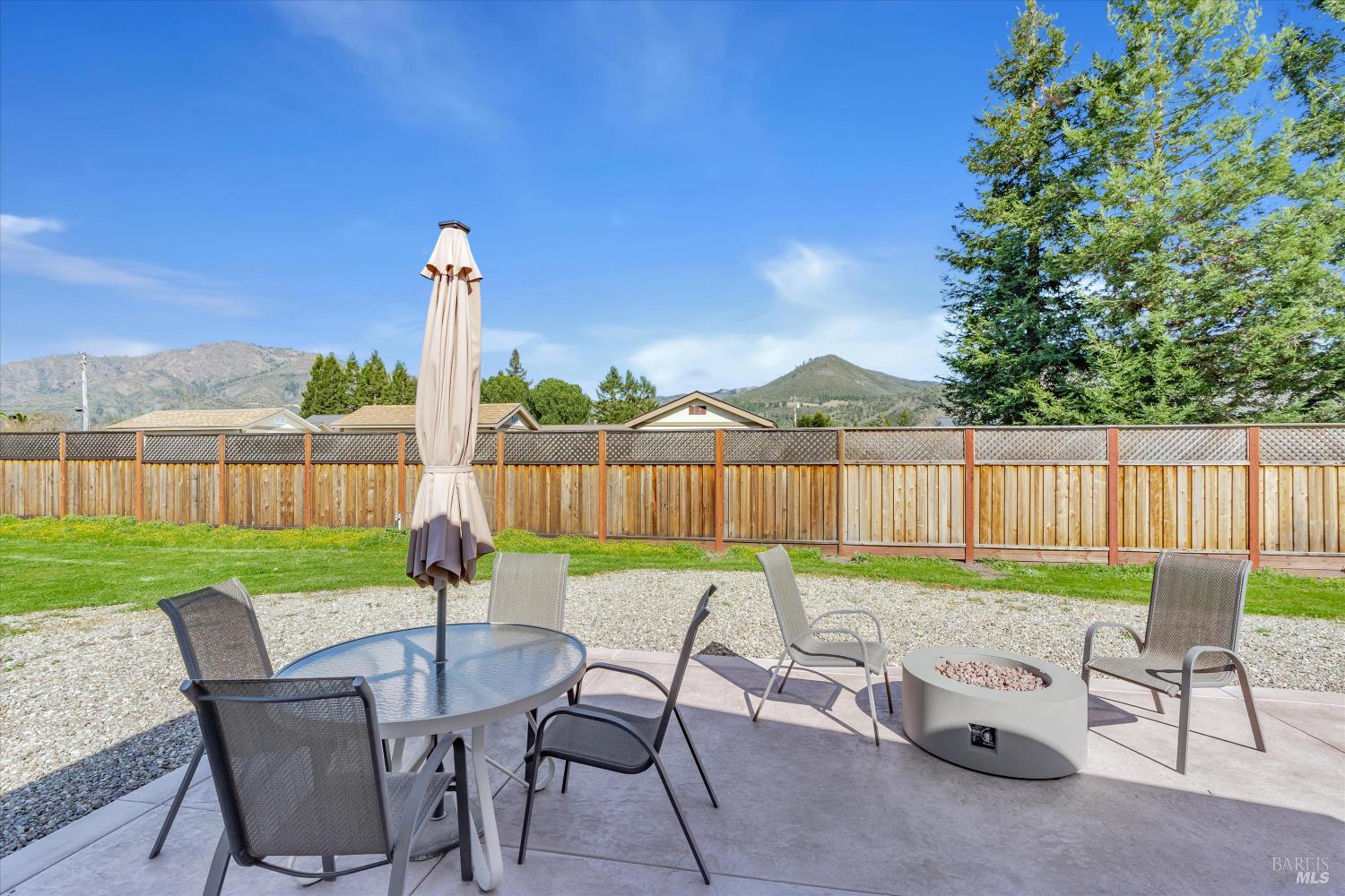 Detail Gallery Image 19 of 30 For 390 Treehaven Ln, Kenwood,  CA 95452 - 2 Beds | 2 Baths