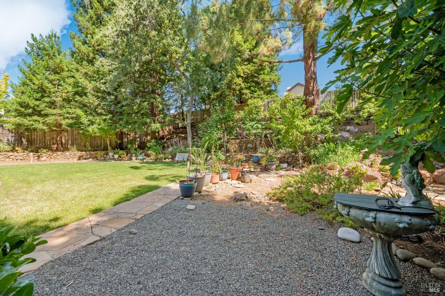 Detail Gallery Image 61 of 82 For 2136 Lakewood Dr, Fairfield,  CA 94534 - 4 Beds | 2/1 Baths