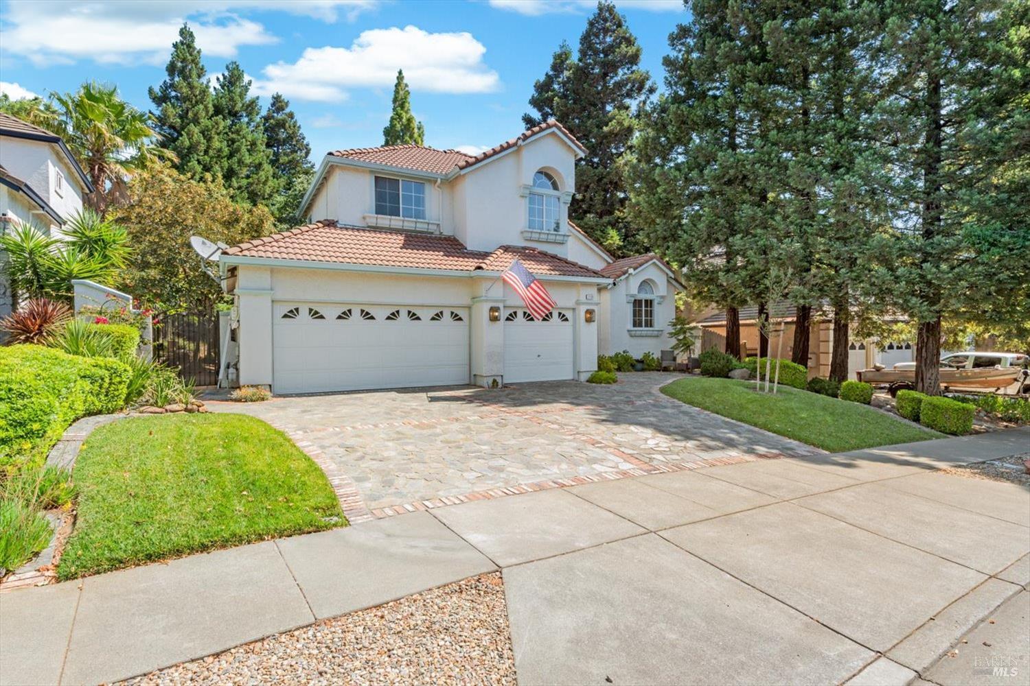 Detail Gallery Image 3 of 82 For 2136 Lakewood Dr, Fairfield,  CA 94534 - 4 Beds | 2/1 Baths