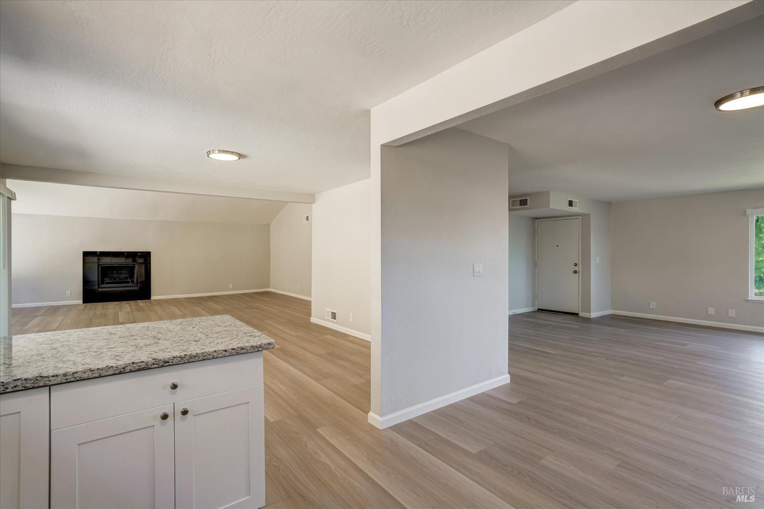 Detail Gallery Image 15 of 40 For 124 Evergreen Way, Vallejo,  CA 94591 - 4 Beds | 2/1 Baths
