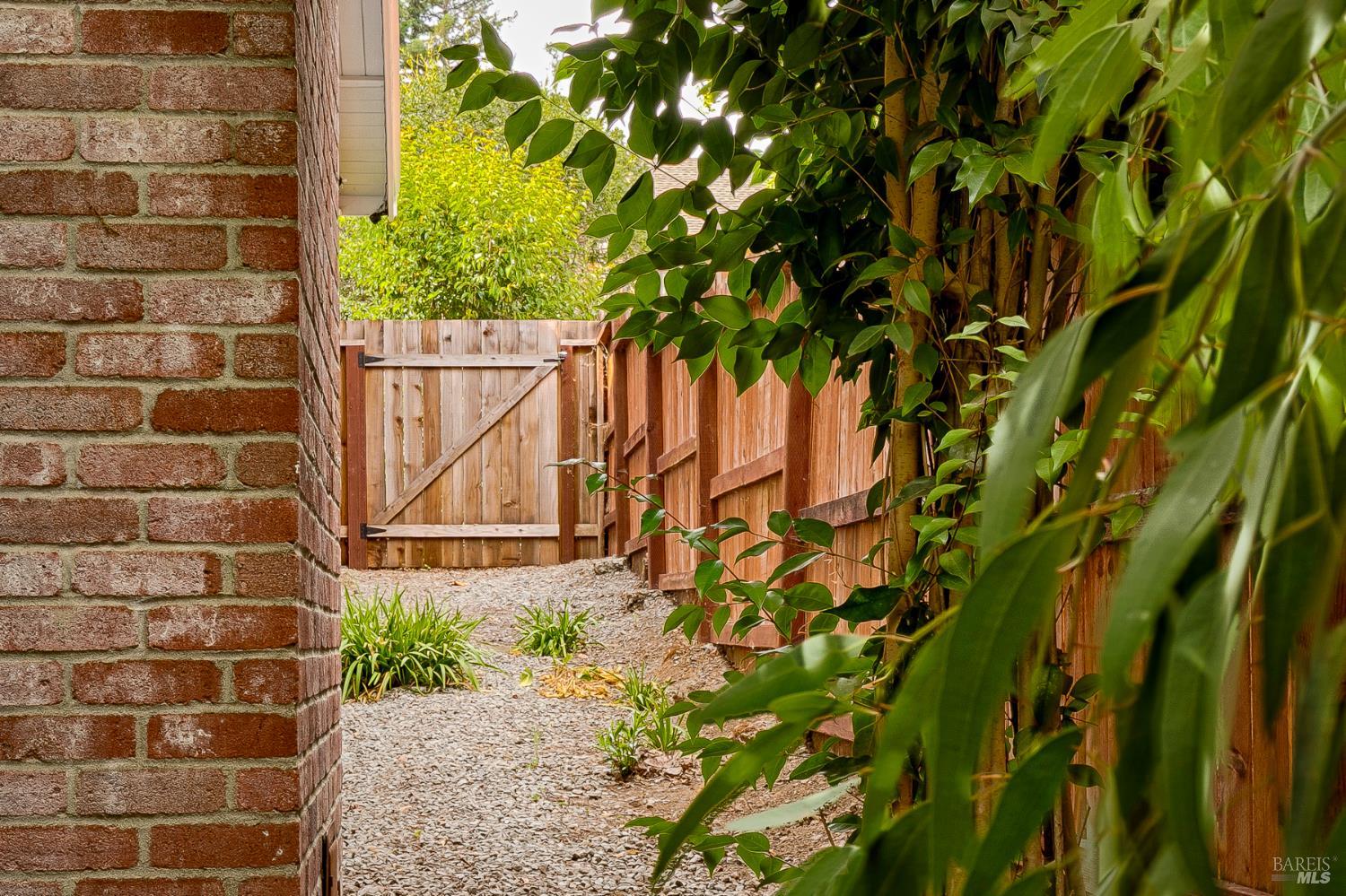 Detail Gallery Image 45 of 50 For 615 Montclair Dr, Santa Rosa,  CA 95409 - 3 Beds | 2 Baths