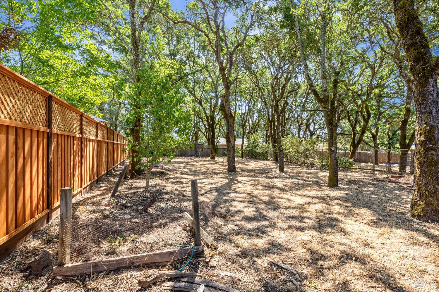 Detail Gallery Image 22 of 35 For 948 Ventnor Ave, Windsor,  CA 95492 - 3 Beds | 2 Baths