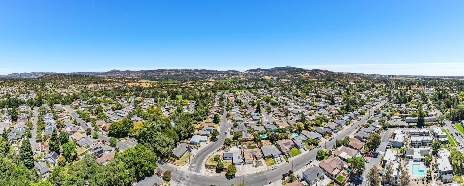 Detail Gallery Image 50 of 56 For 2004 S Terrace Dr, Napa,  CA 94559 - 3 Beds | 2 Baths