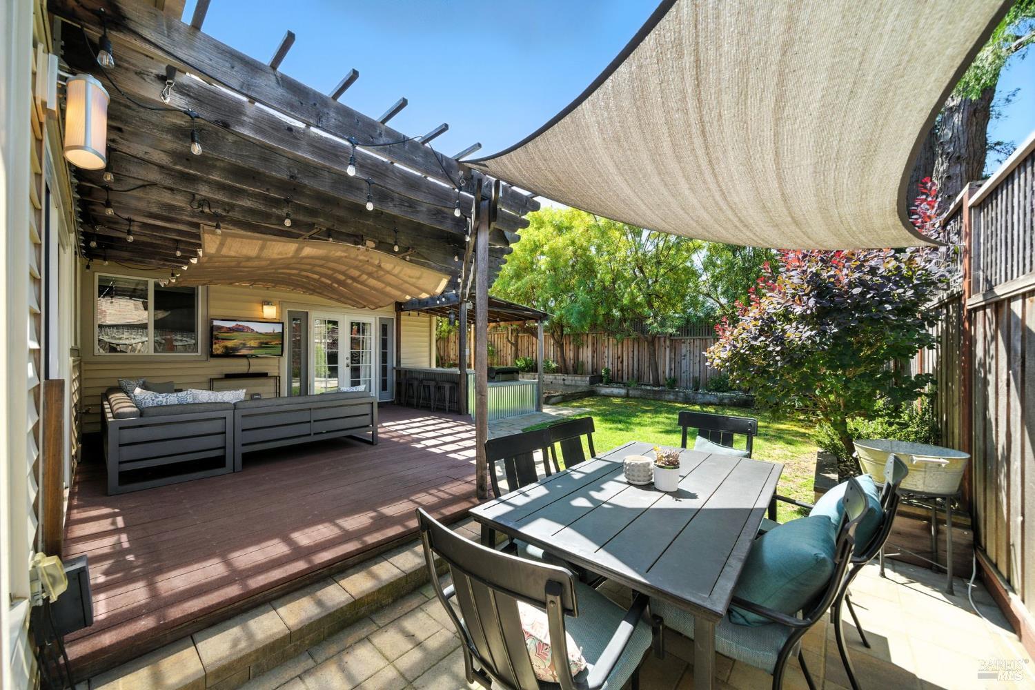 Detail Gallery Image 27 of 37 For 5332 Santa Teresa Ave, Santa Rosa,  CA 95409 - 4 Beds | 2 Baths