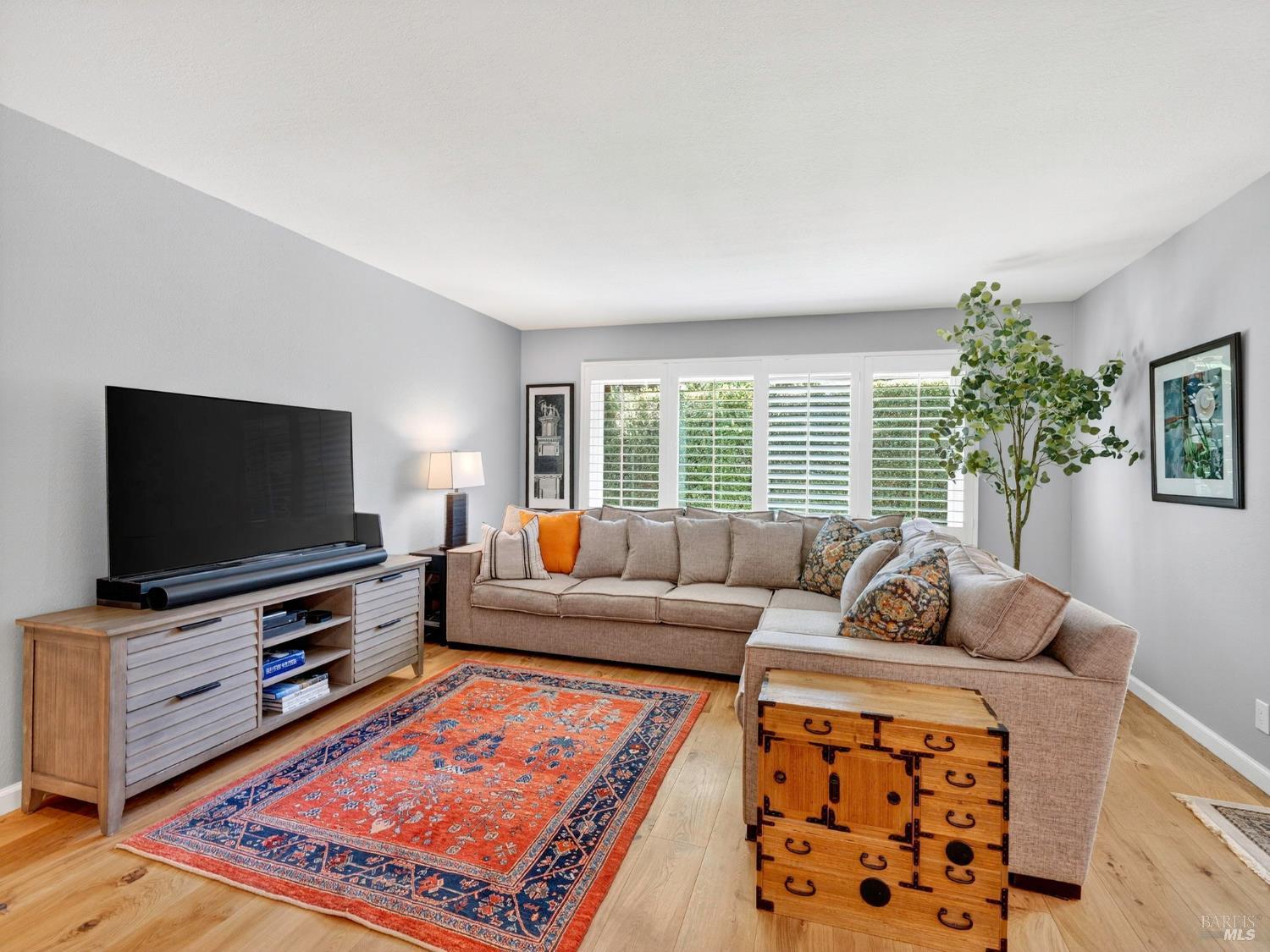 Detail Gallery Image 13 of 50 For 1215 Moss Rock Ct, Santa Rosa,  CA 95404 - 3 Beds | 2 Baths