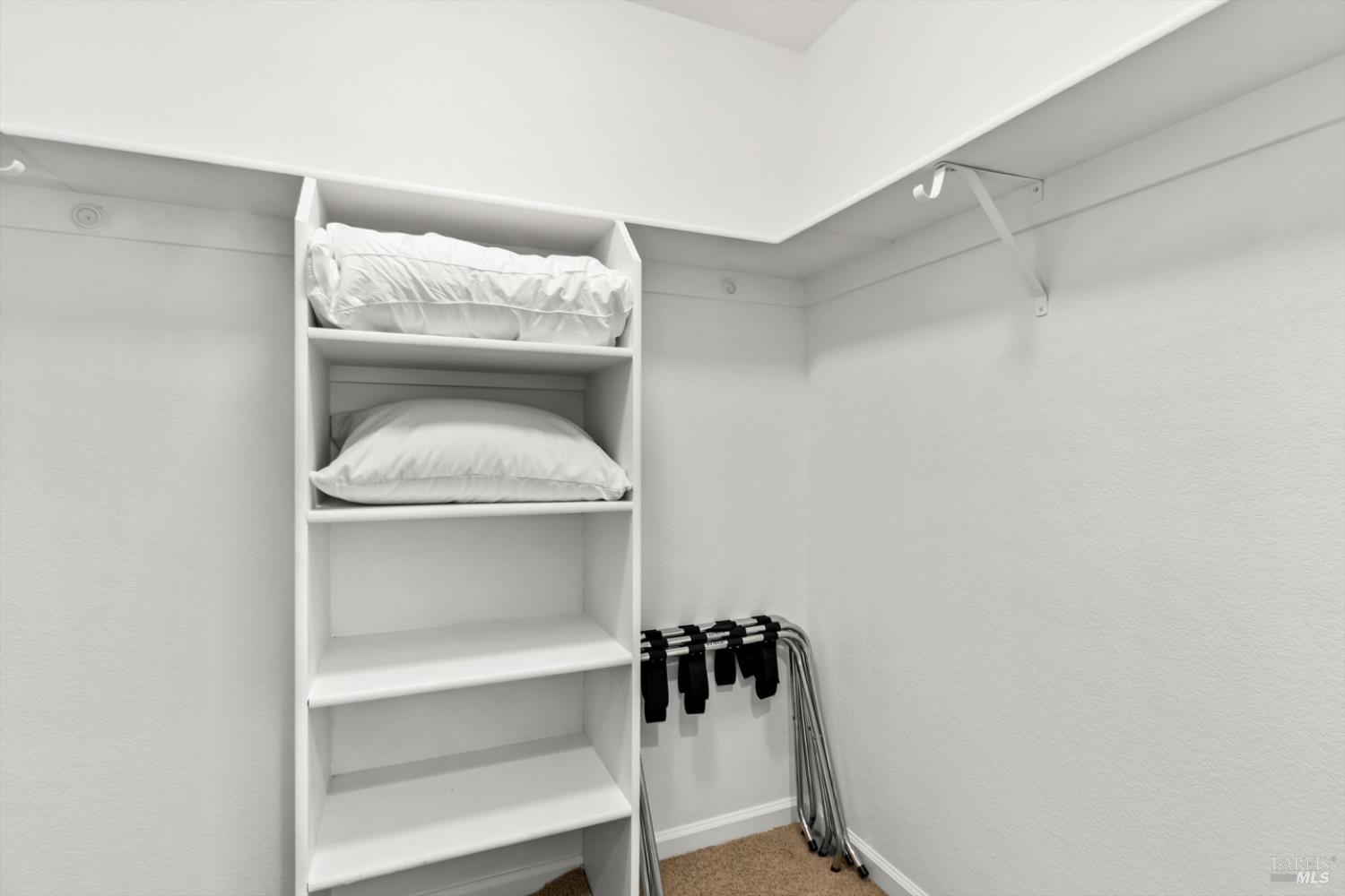 Detail Gallery Image 34 of 55 For 1451 Golf Course Dr, Windsor,  CA 95492 - 4 Beds | 2/1 Baths