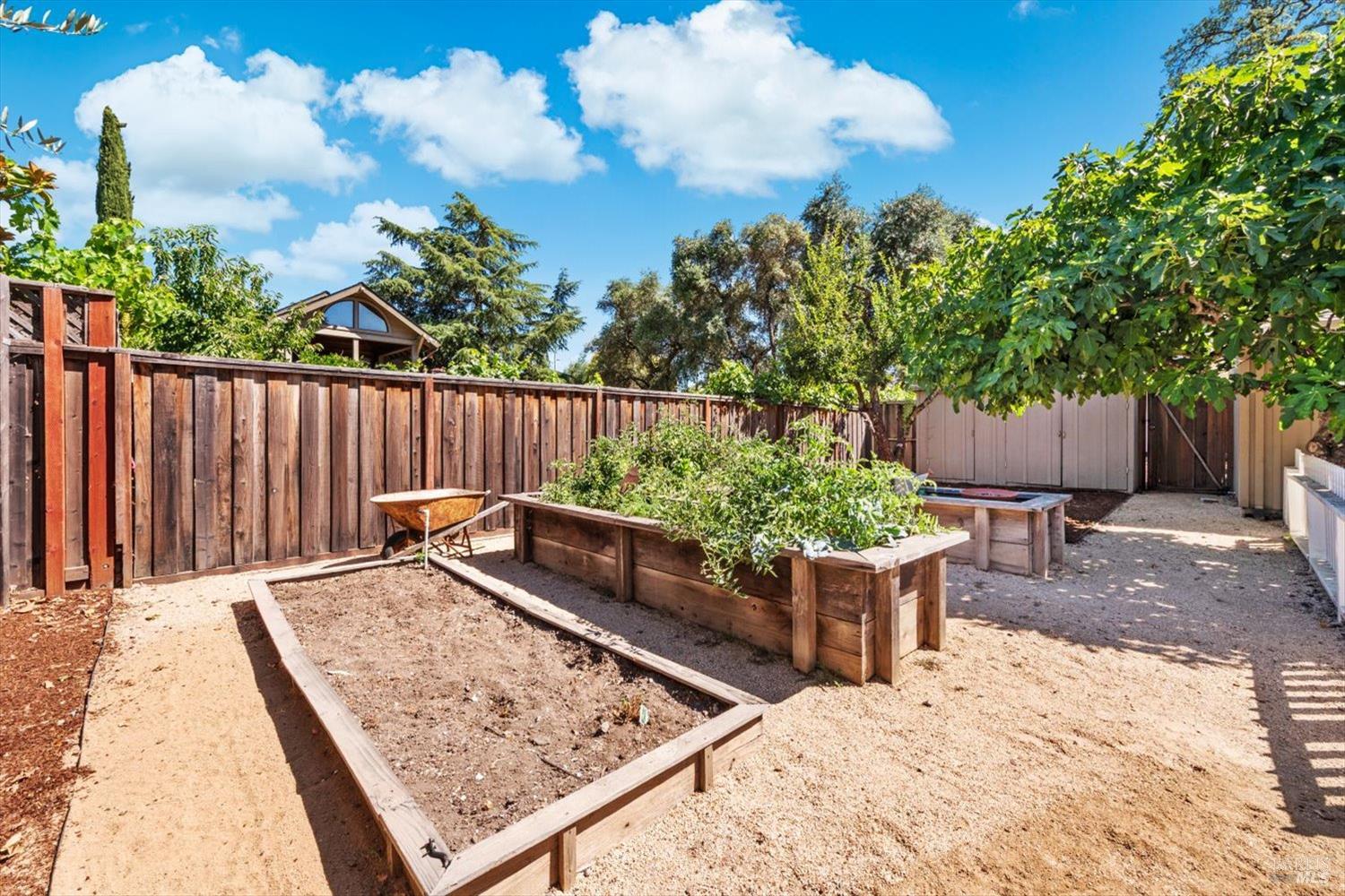 Detail Gallery Image 38 of 47 For 1881 Madrona Ave, Saint Helena,  CA 94574 - 2 Beds | 2/1 Baths