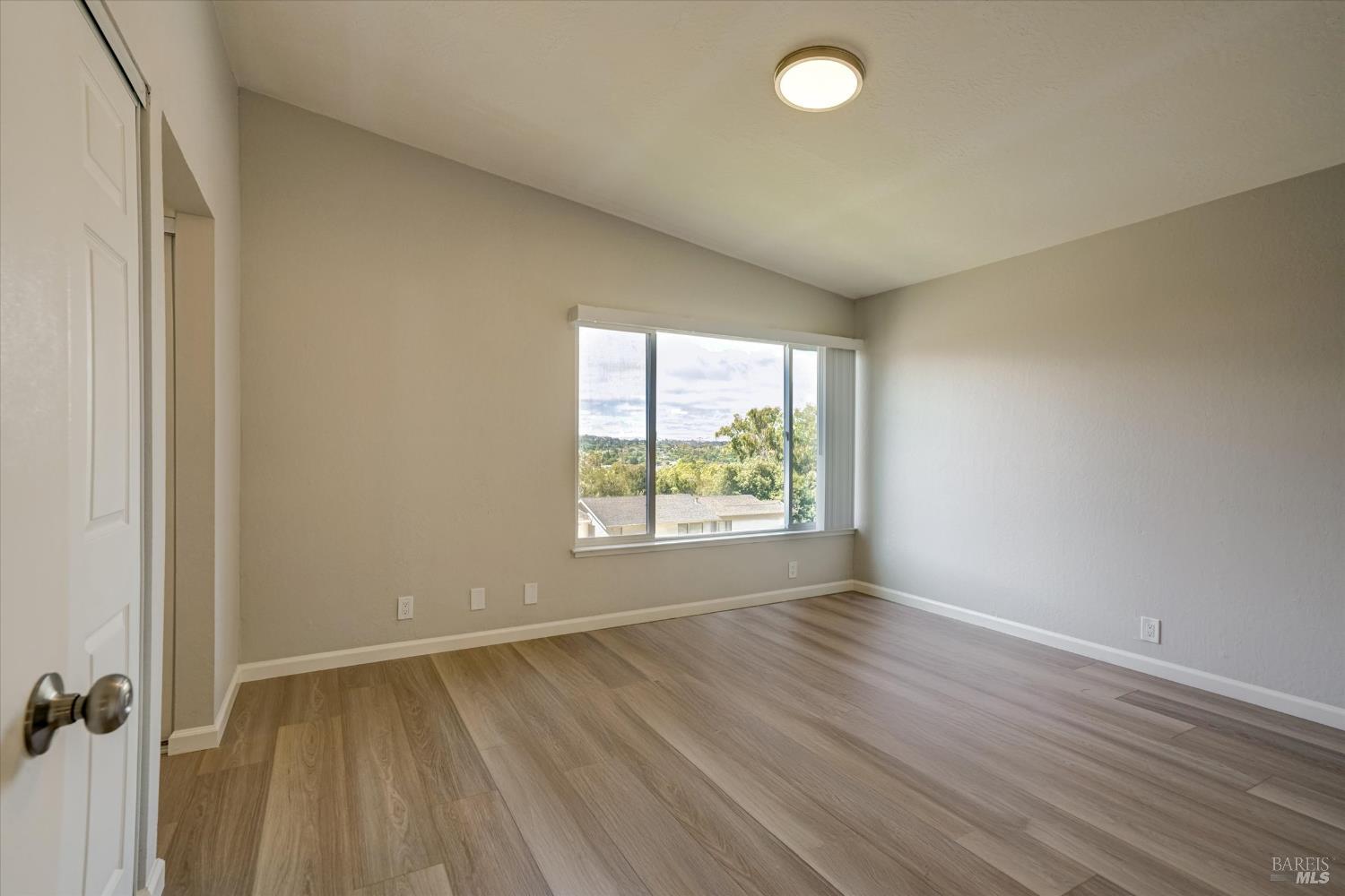 Detail Gallery Image 24 of 40 For 124 Evergreen Way, Vallejo,  CA 94591 - 4 Beds | 2/1 Baths