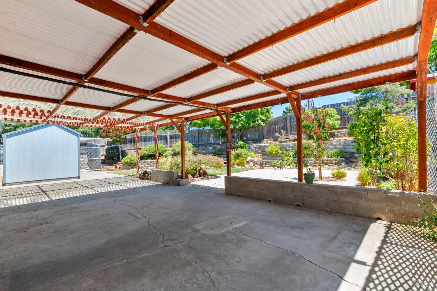 Detail Gallery Image 38 of 56 For 2004 S Terrace Dr, Napa,  CA 94559 - 3 Beds | 2 Baths