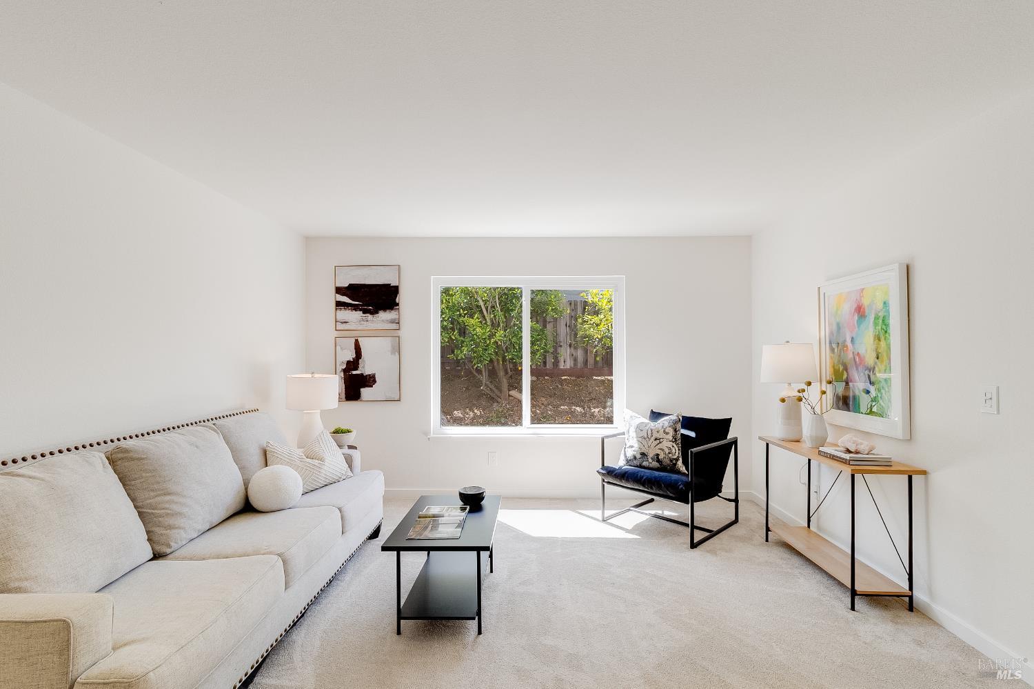 Detail Gallery Image 17 of 54 For 567 Primrose Ln, Benicia,  CA 94510 - 3 Beds | 2 Baths