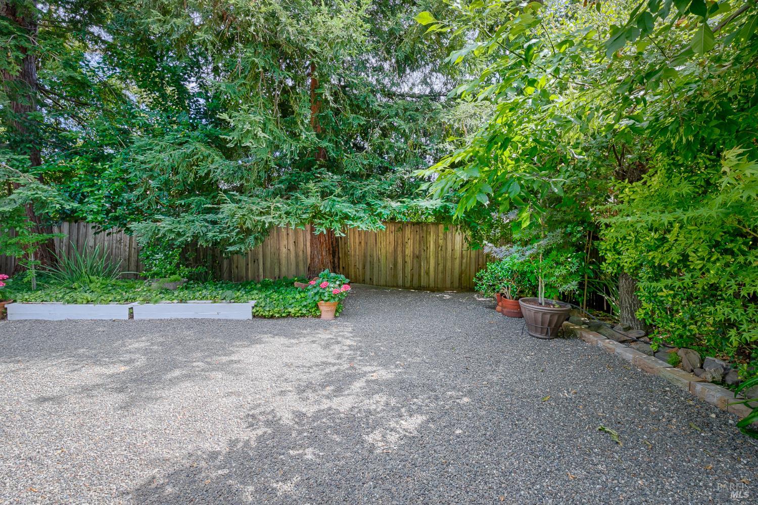 Detail Gallery Image 41 of 50 For 615 Montclair Dr, Santa Rosa,  CA 95409 - 3 Beds | 2 Baths