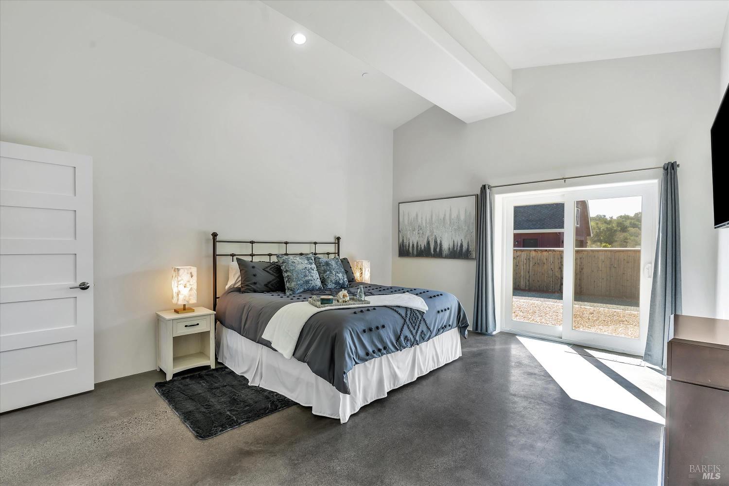 Detail Gallery Image 22 of 30 For 390 Treehaven Ln, Kenwood,  CA 95452 - 2 Beds | 2 Baths