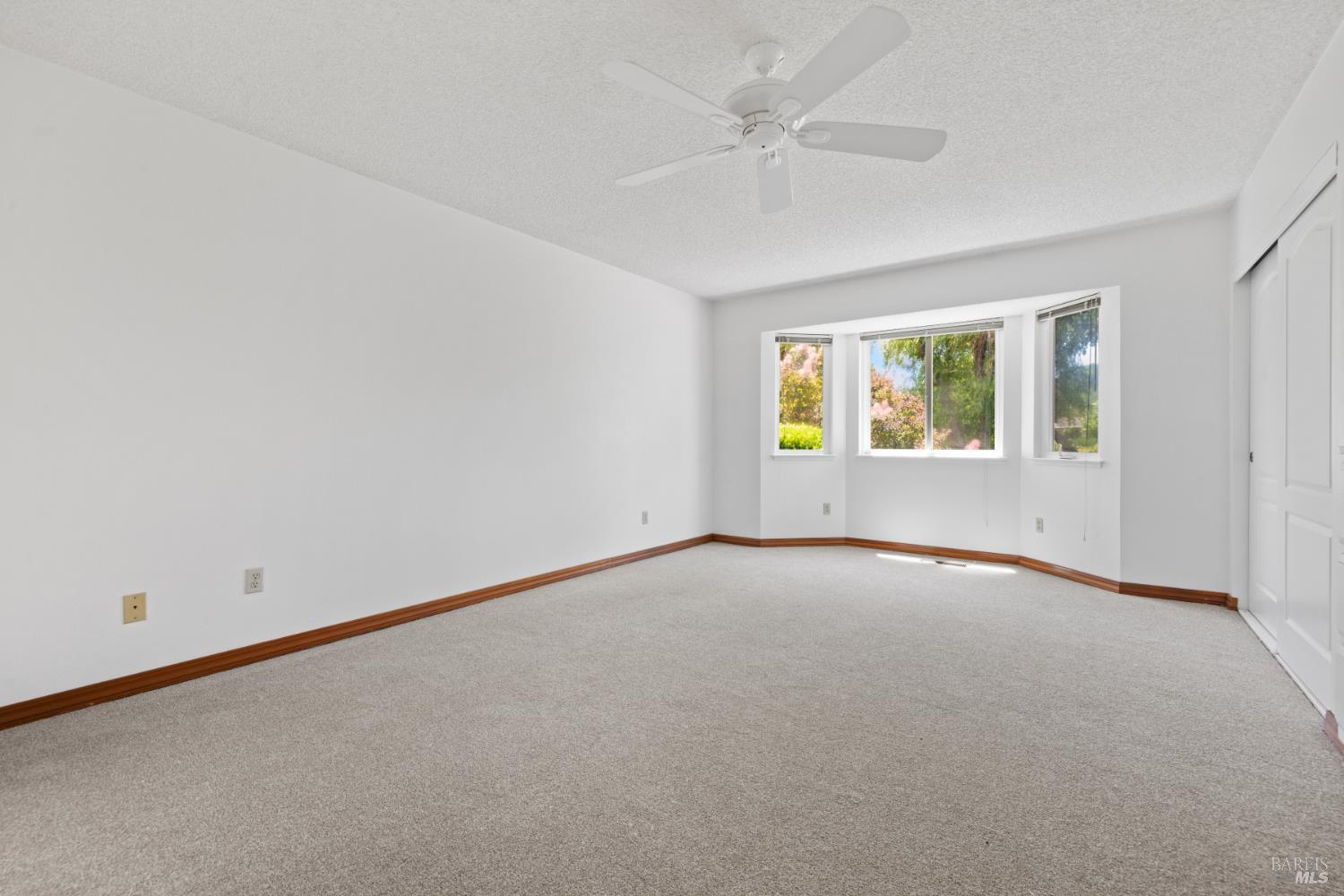 Detail Gallery Image 29 of 48 For 8819 Hood Mountain Way, Santa Rosa,  CA 95409 - 3 Beds | 2 Baths