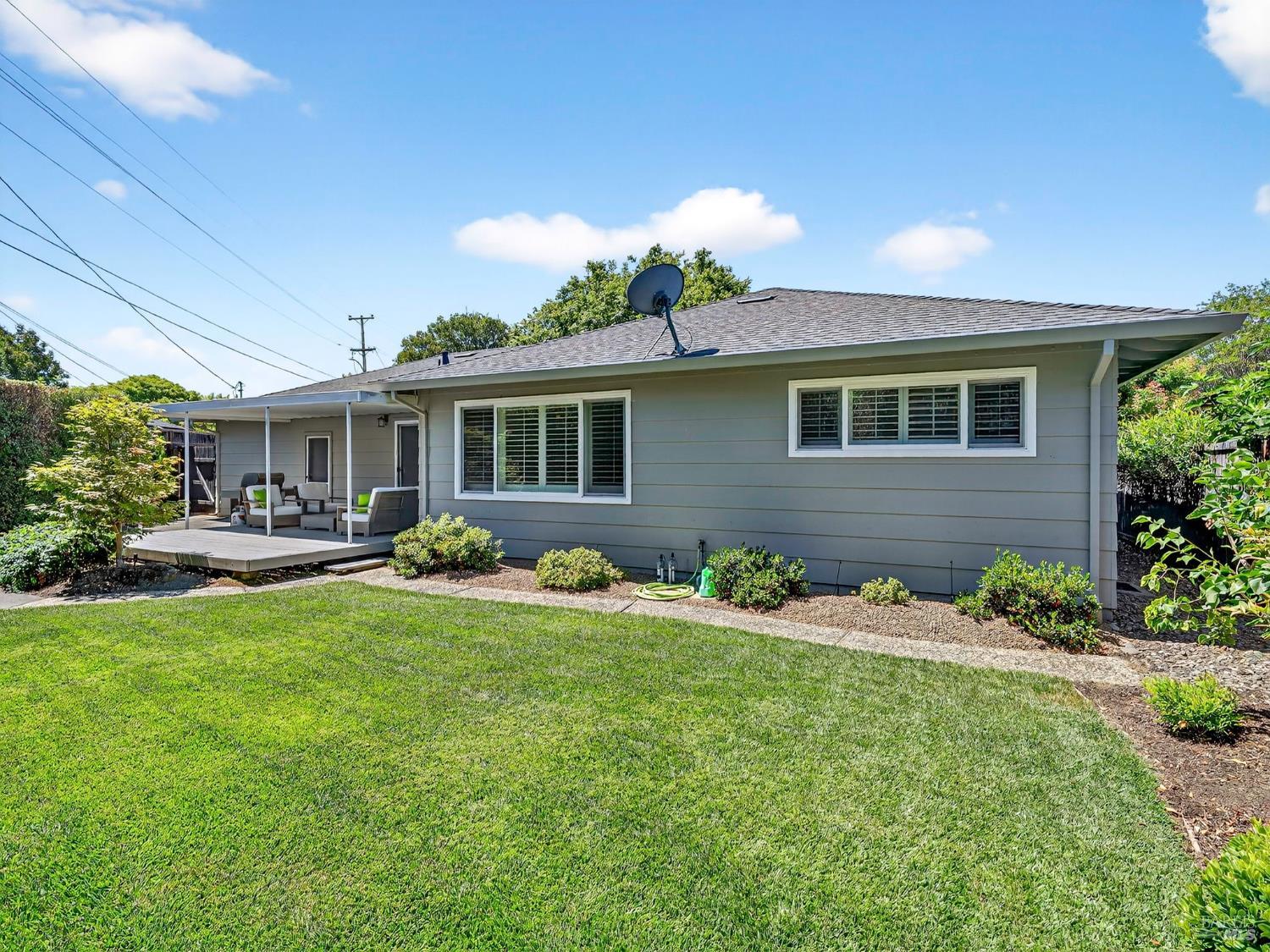 Detail Gallery Image 34 of 50 For 1215 Moss Rock Ct, Santa Rosa,  CA 95404 - 3 Beds | 2 Baths