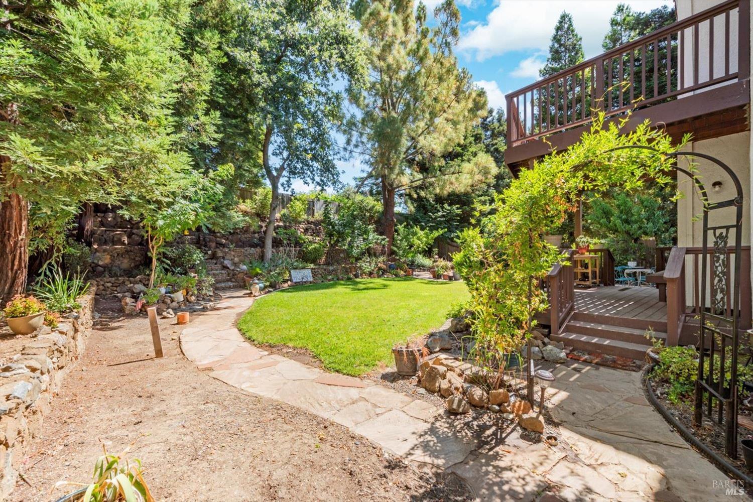 Detail Gallery Image 53 of 82 For 2136 Lakewood Dr, Fairfield,  CA 94534 - 4 Beds | 2/1 Baths