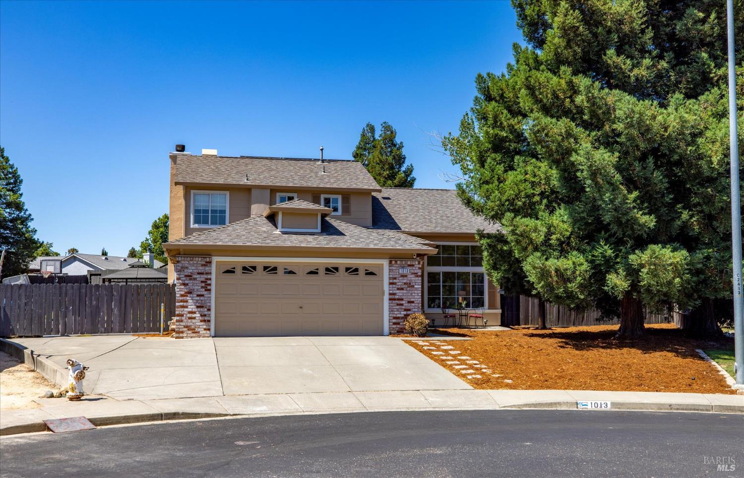 Detail Gallery Image 2 of 78 For 1013 Flint Ct, Vacaville,  CA 95687 - 4 Beds | 3 Baths