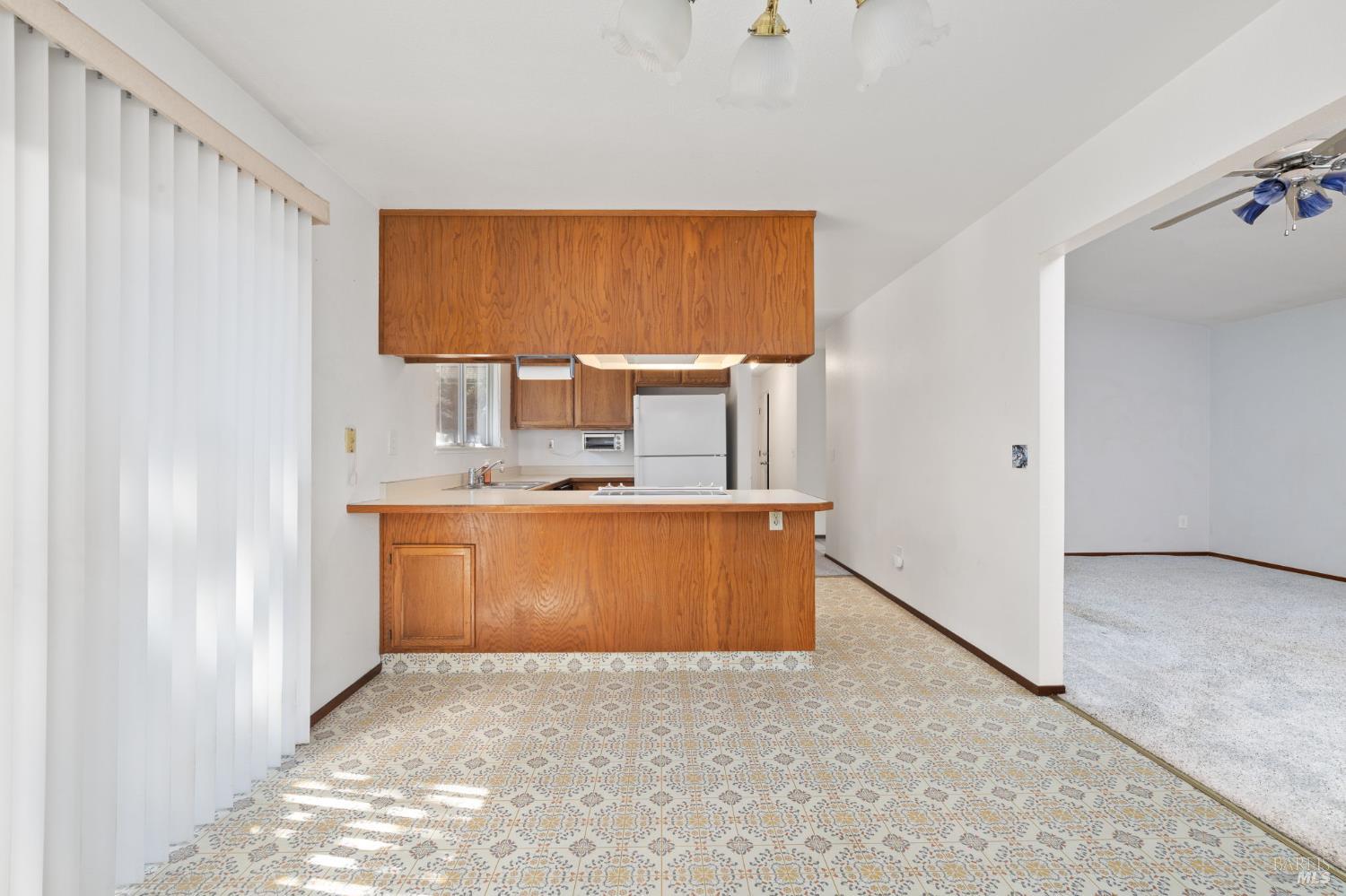 Detail Gallery Image 10 of 35 For 948 Ventnor Ave, Windsor,  CA 95492 - 3 Beds | 2 Baths